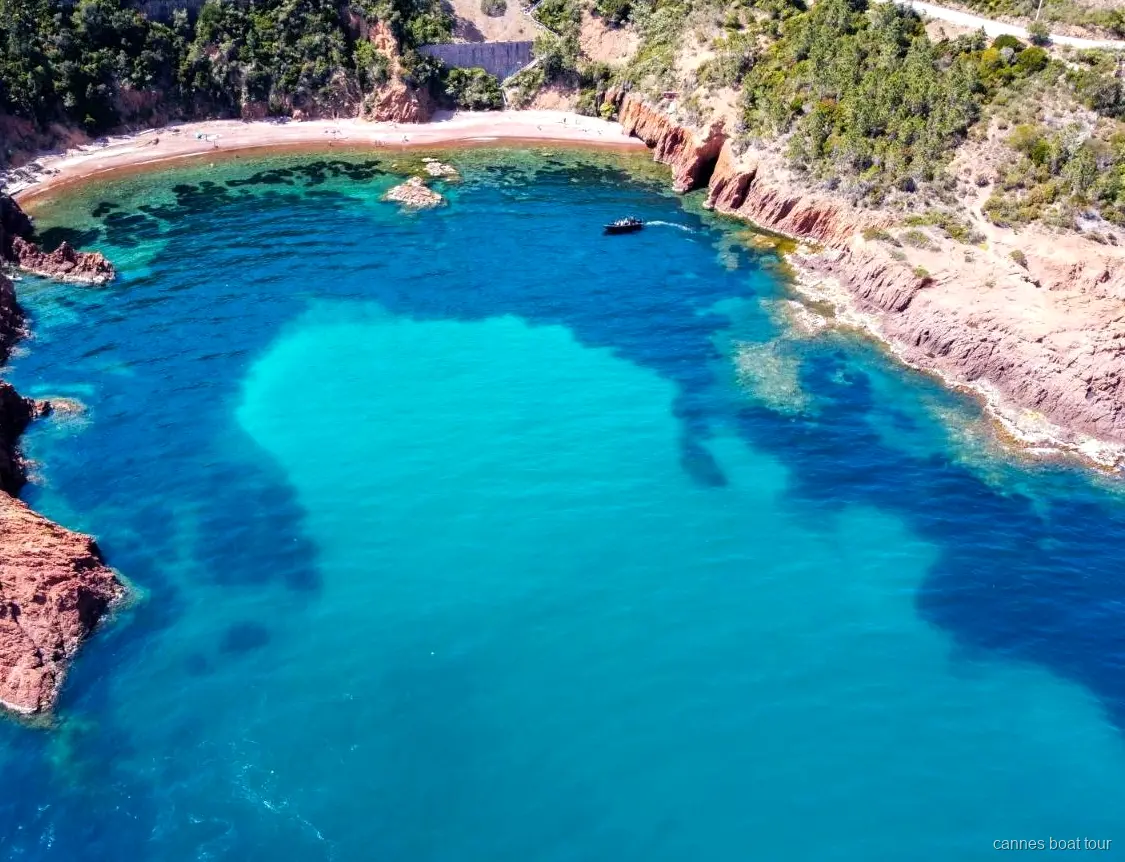 Cap Roux cliffs viewed on the Cannes Esterel red rock boat tour