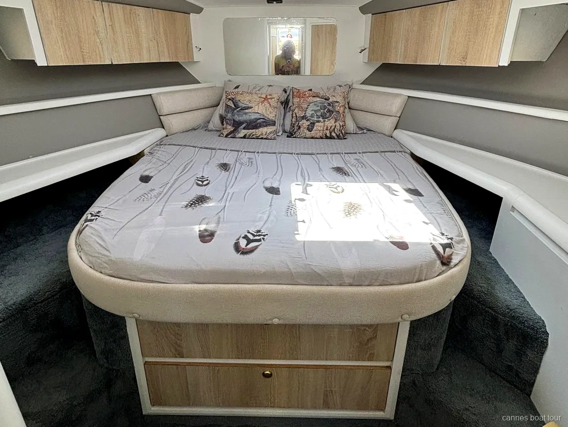 Paddle depuis le Fairline Targa 42 pendant la croisière en yacht à Cannes